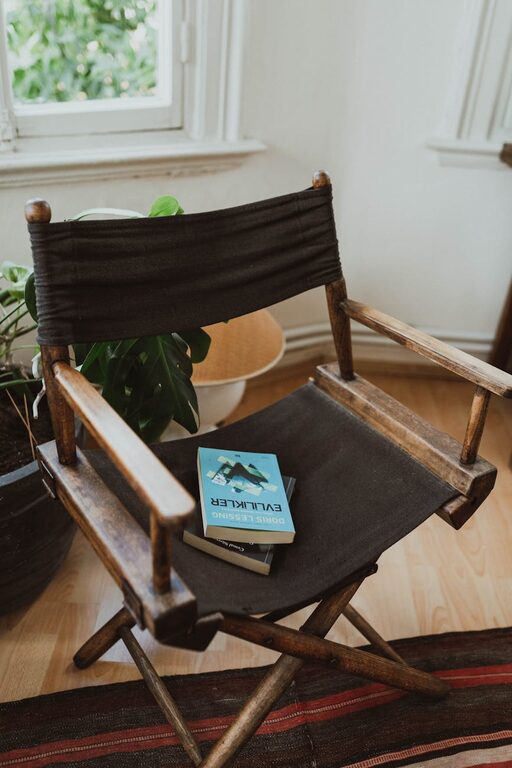 How to Create a Cosy and Inviting Reading Nook at Home